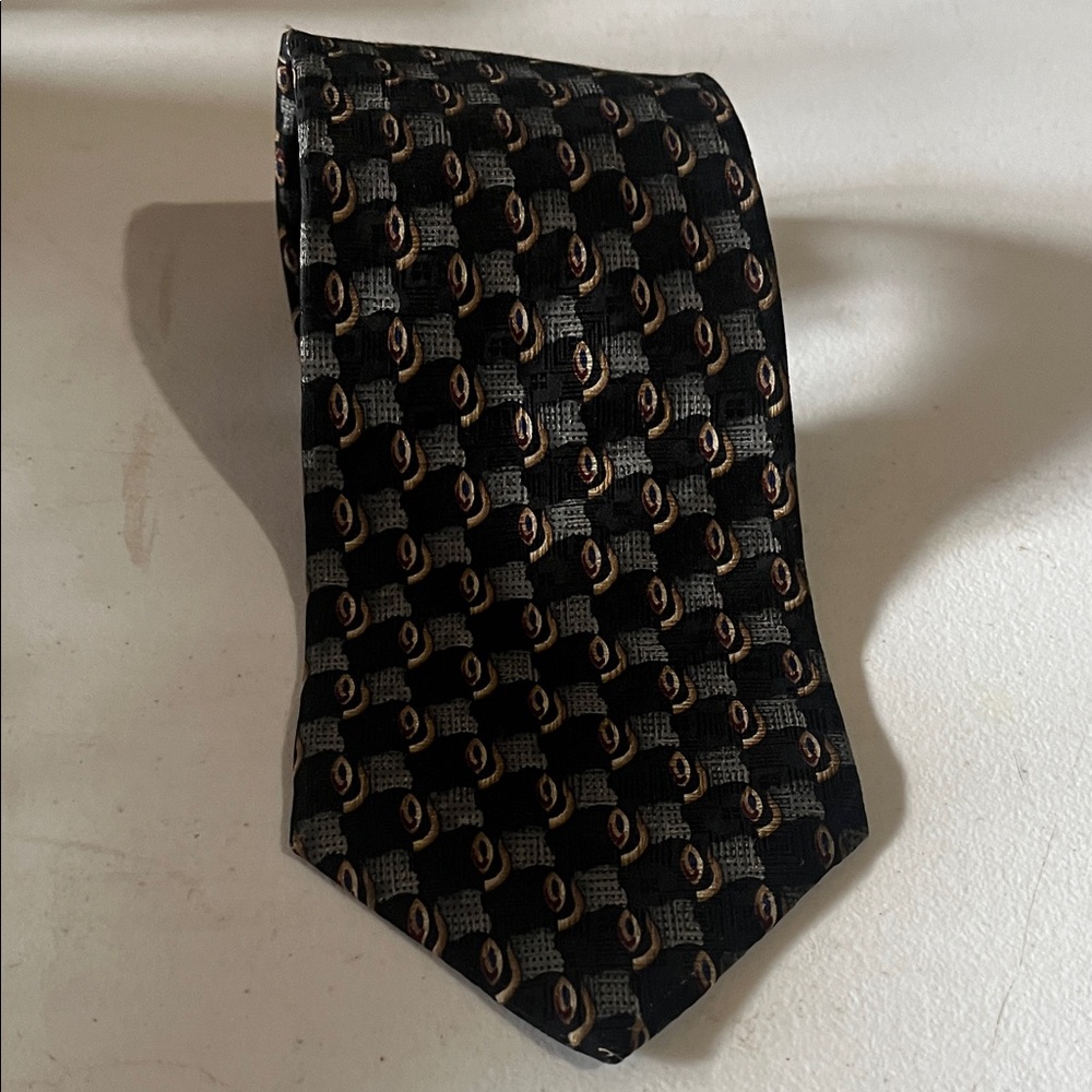 Sophisticated Black and Gold Patterned Men's Tie